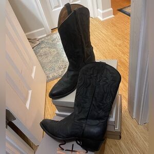 Shyanne Black Leather Cowboy Boots